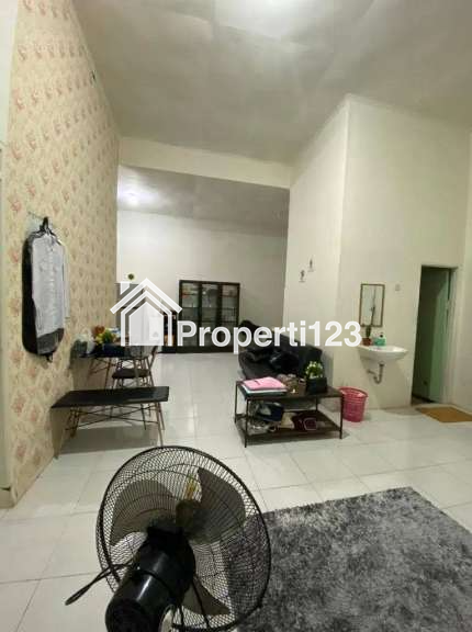 Jual Rumah Lokasi Sudut - 7