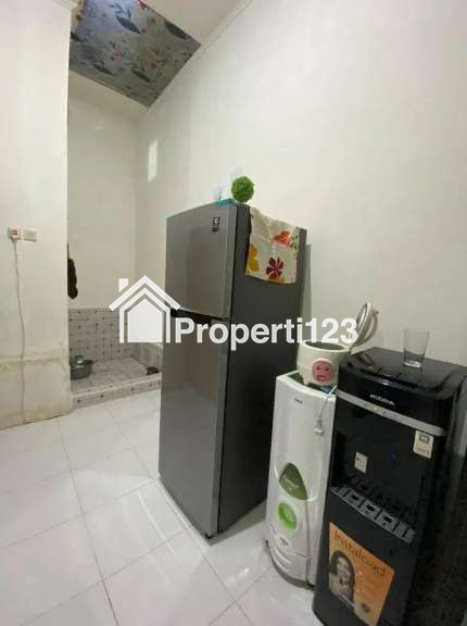 Jual Rumah Lokasi Sudut - 8
