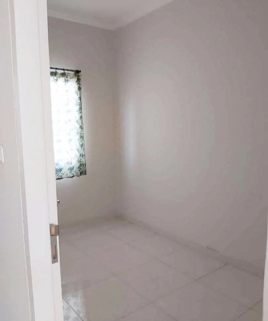 Rumah Dijual Murah 2 Lantai Lokasi Strategis di Citra Raya Cikupa Tangerang - 5