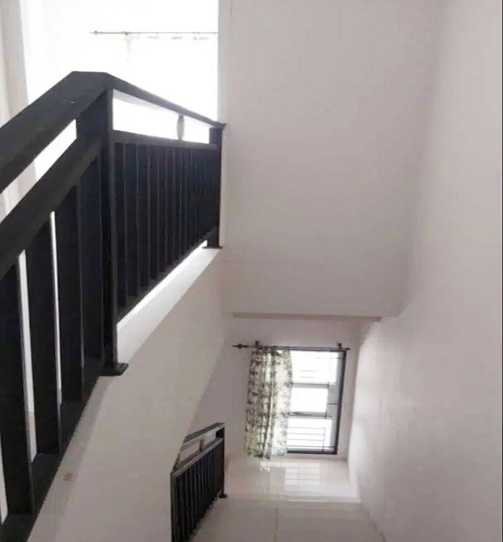 Rumah Dijual Murah 2 Lantai Lokasi Strategis di Citra Raya Cikupa Tangerang - 9