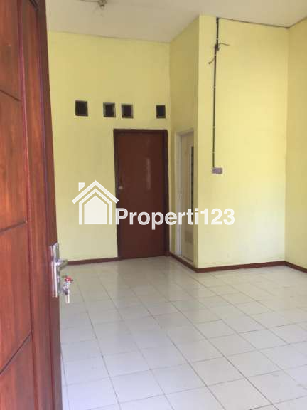Disewakan rumah tengah kota sidoarjo - 2