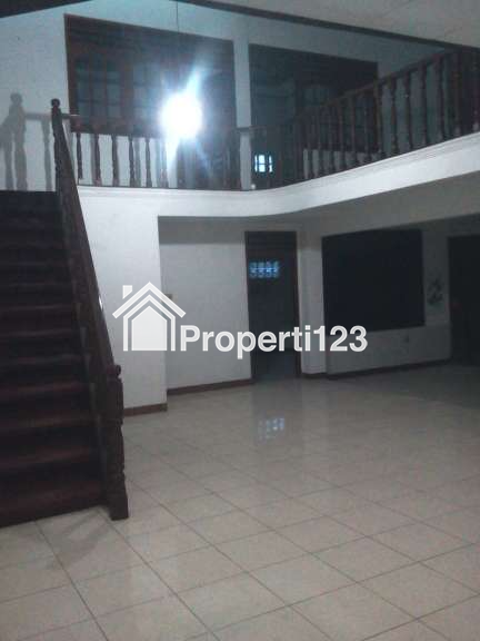 Rumah 2Lt. Ekslusif bisa U. Kantor/Usaha Strategis dekat terusan Casablanca Klender - 2