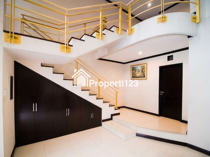 Dijual Hotel Bintang 3 Aktif Murah di Lembang Bandung - Hotel Takashimaya (35M All In) - 10