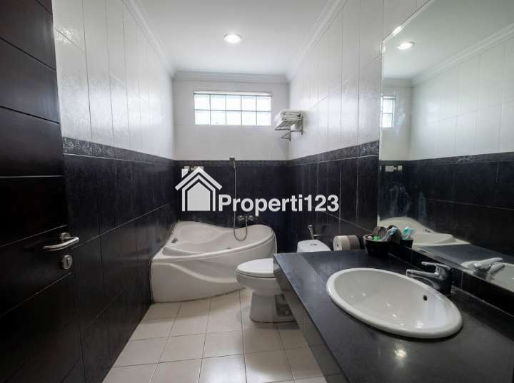 Dijual Hotel Bintang 3 Aktif Murah di Lembang Bandung - Hotel Takashimaya (35M All In) - 6