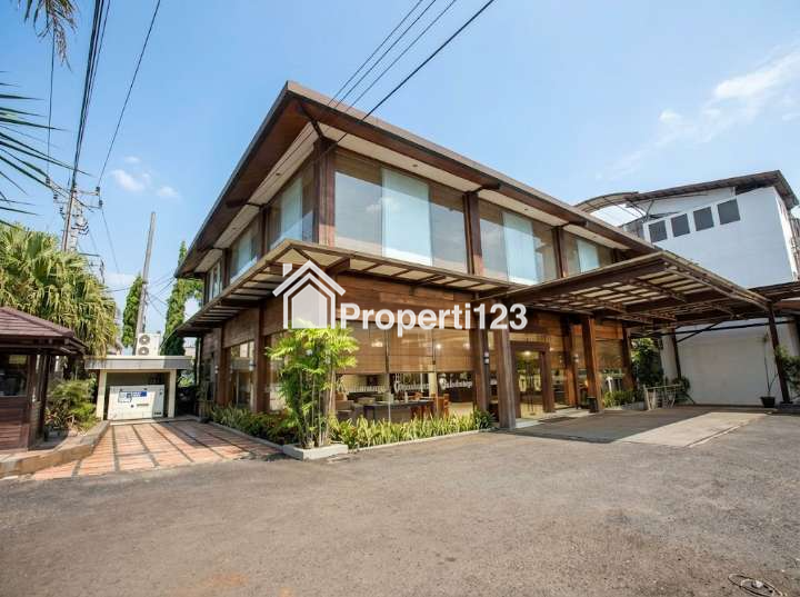 Dijual Hotel Bintang 3 Aktif Murah di Lembang Bandung - Hotel Takashimaya (35M All In) - 1