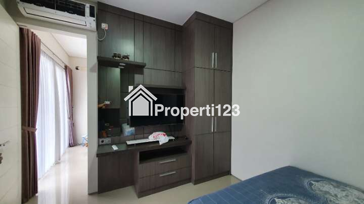 Rumah Semi Furnished Di Perumahan Royal Residence Surabaya Barat - 8