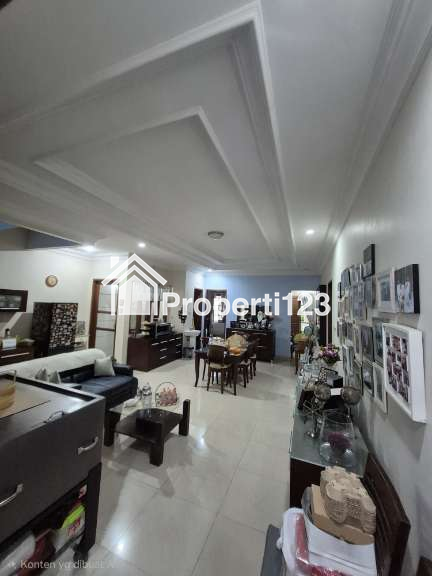 Rumah 2 lantai siap huni di cempaka putih jakarta pusat - 5