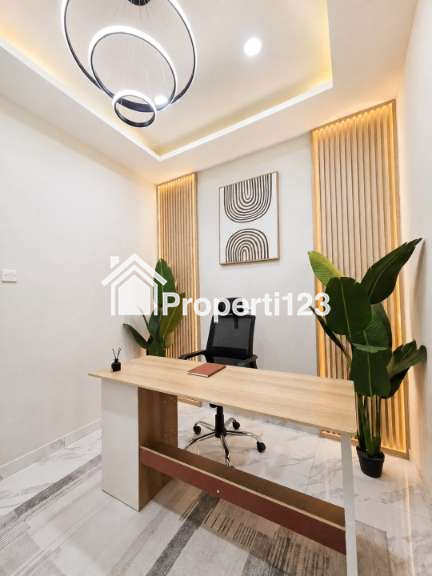 Rumah Baru Renovasi Fully Furnished Setu Tangerang Selatan - 11
