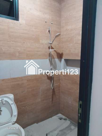 Dijual Rumah Lokasi Strategis Minimalis Modern Balboa Estate - 6