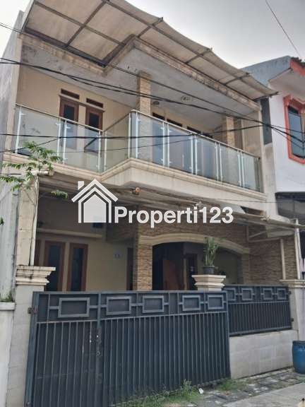 Rumah Modern Tropis 3 Kamar Tidur 2 Kamar Mandi Carport Kualitas Bangunan Premium Dekat Gerbang Tol Setu di Perumahan Setu Indah Jakarta Timur - 1