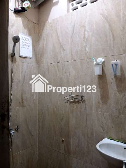 Rumah Modern Tropis 3 Kamar Tidur 2 Kamar Mandi Carport Kualitas Bangunan Premium Dekat Gerbang Tol Setu di Perumahan Setu Indah Jakarta Timur - 9