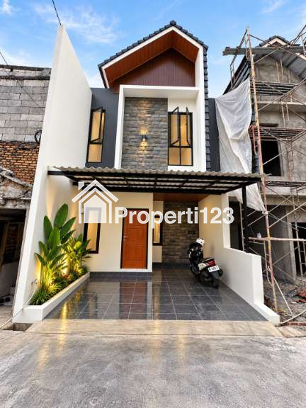 Dijual Rumah Baru di Lubang Buaya Cipayung Jakarta Timur - 1