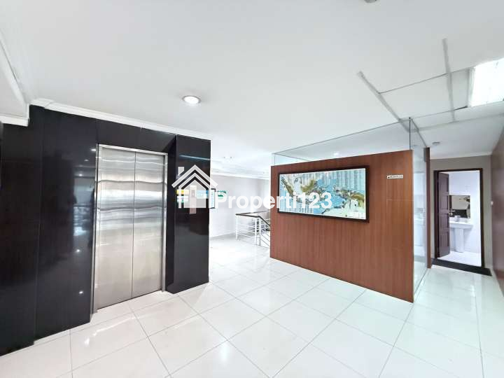 Gedung Kantor Fully Furnished Warung Buncit Pancoran Jakarta Selatan - 11
