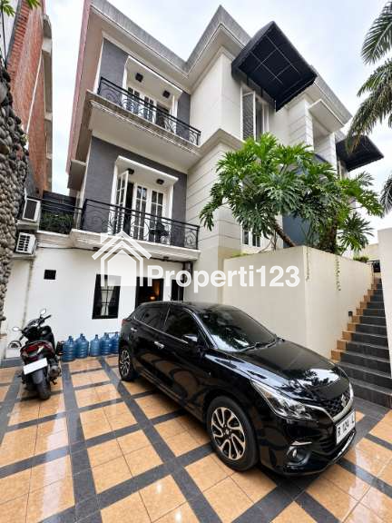 Dijual Rumah Kembar Untuk Keluarga Besar di Cempaka Putih Jakarta Pusat - 3