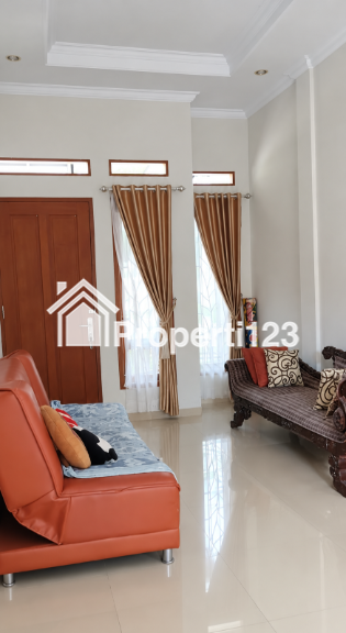 Dijual Rumah 2 Lantai di Perumahan Puri Hasanah 5 Depok - 2