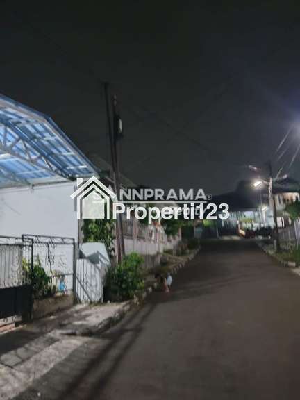 Rumah Second 2 Lantai Murah siap huni semifurnished di sukMajaya depok - 8