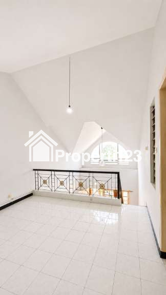 Rumah Murah Di Pakuwon City Surabaya Timur - 12