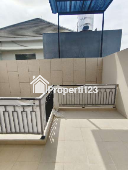 Rumah Modern Baru Gress Di Perumahan Nirwana Eksekutif Rungkut Surabaya Timur - 19