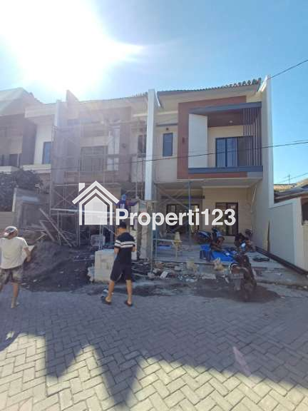 Rumah Modern Baru Gress Di Perumahan Nirwana Eksekutif Rungkut Surabaya Timur - 2