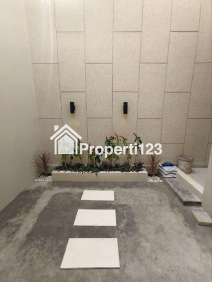 Rumah Modern Baru Gress Di Perumahan Nirwana Eksekutif Rungkut Surabaya Timur - 10