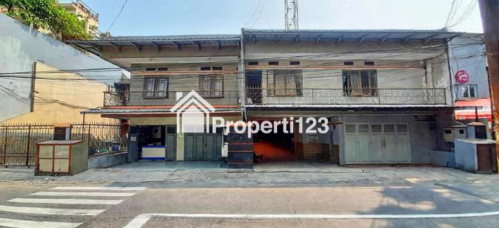 Kost Premium 43 Kamar dan 2 Toko Fasilitas Super Lengkap Super Strategis  Dekat Perkantoran dan Instansi Pemerintah di Sayap Jl. Soekarno Hatta Bandung - 1