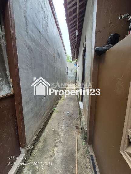 Rumah second 2 lantai murah siap huni Akses motor diPancoran Mas Depok - 10
