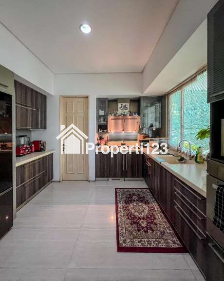 Dijual Rumah di Jl.Tirtayasa, Melawai, Kebayoran baru, Jakarta Selatan - 3