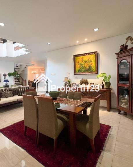 Dijual Rumah di Jl.Tirtayasa, Melawai, Kebayoran baru, Jakarta Selatan - 10