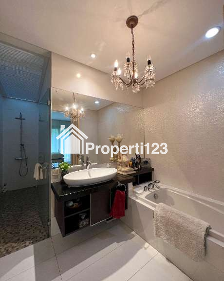 Dijual Rumah di Jl.Tirtayasa, Melawai, Kebayoran baru, Jakarta Selatan - 6