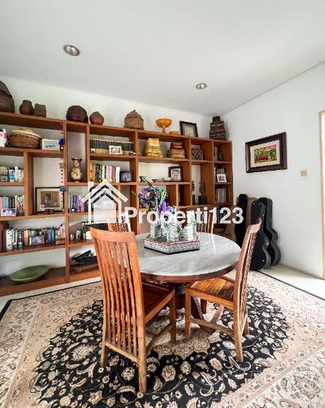 Dijual Rumah di Jl.Tirtayasa, Melawai, Kebayoran baru, Jakarta Selatan - 5