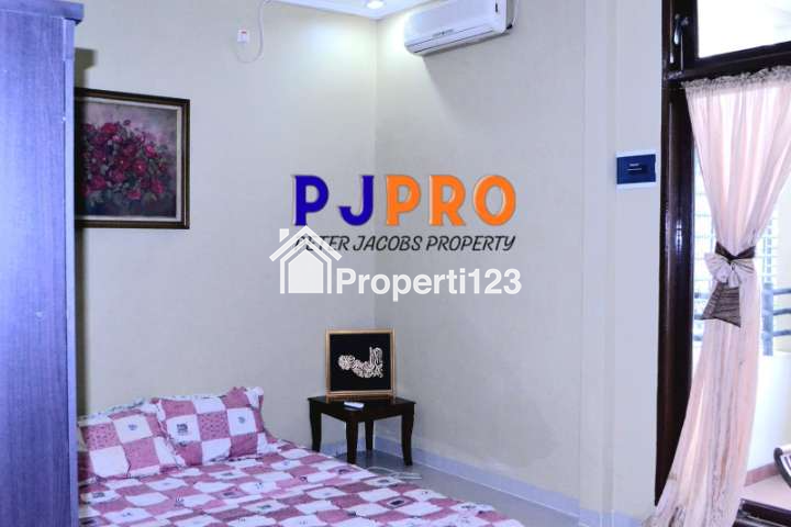 Dijual Cepat Rumah Semi Furnished di Harapan Indah dalam Cluster - 9