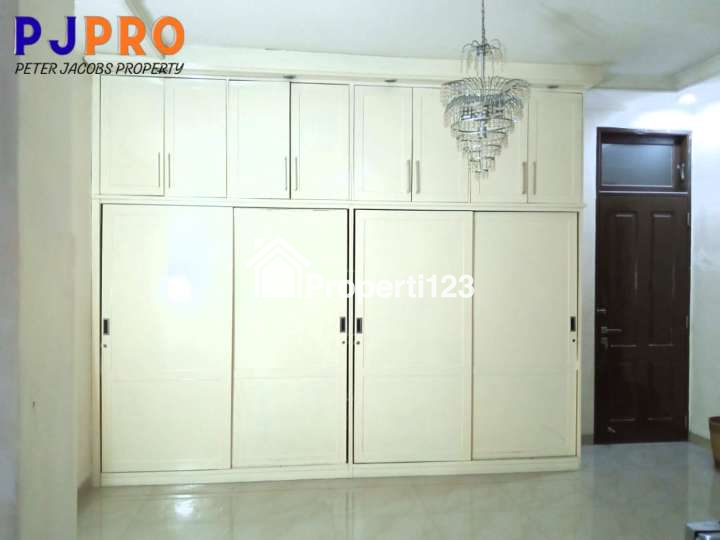 Dijual Cepat Rumah Semi Furnished di Harapan Indah dalam Cluster - 11