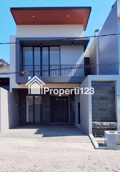 Rumah Baru Modern di Manyar Tirtoyoso Surabaya - 2