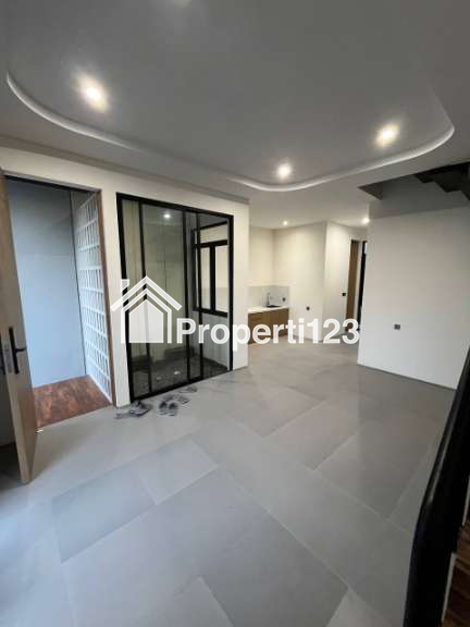 Rumah Baru Modern Klampis Semolo Sukolilo Surabaya Timur - 6