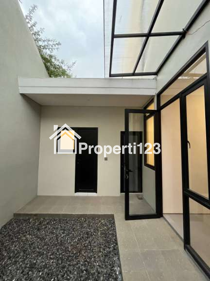 Rumah Baru Modern Klampis Semolo Sukolilo Surabaya Timur - 7
