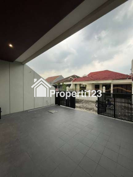 Rumah Baru Modern Klampis Semolo Sukolilo Surabaya Timur - 13