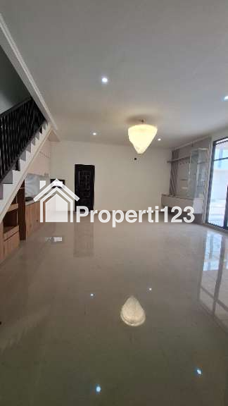 dijual rumah baru 2 lantai 900 jutaan di cimahi, rumah mewah lokasi dekat ke akses tol baros & unjani cimahi - 8