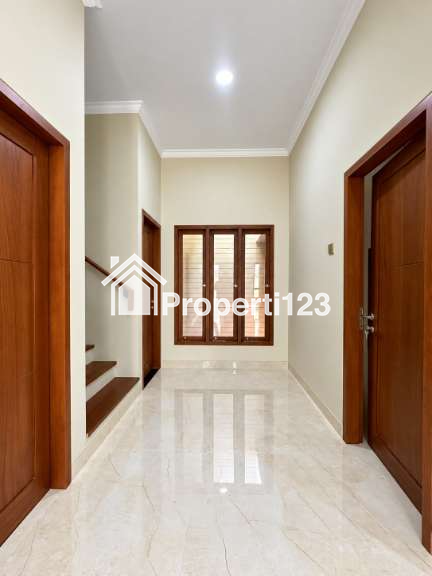 Dijual Rumah Baru di Rawamangun Jakarta Timur 5KT - 5
