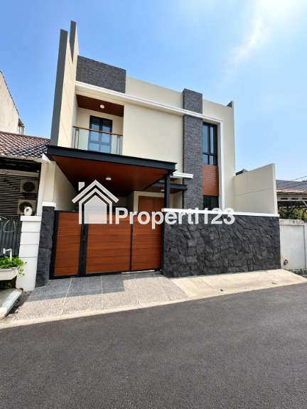 Dijual Rumah Baru di Rawamangun Jakarta Timur 5KT - 1
