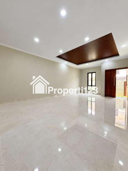 Dijual Rumah Baru di Rawamangun Jakarta Timur 5KT - 4