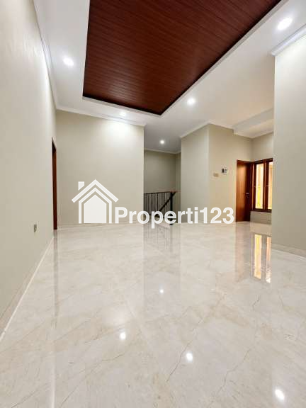 Dijual Rumah Baru di Rawamangun Jakarta Timur 5KT - 7