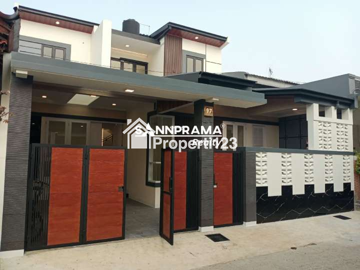 Rumah second 2 lantai murah fullrenovasi siap huni diperumnas beji depok - 1