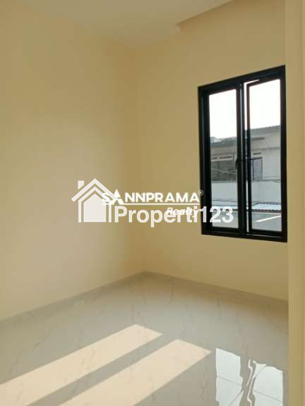 Rumah second 2 lantai murah fullrenovasi siap huni diperumnas beji depok - 8