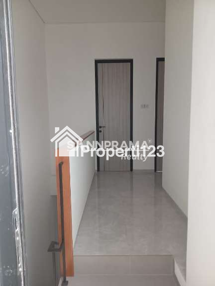 Rumah cluster modern 2 lantai strategis di Kedaung Depok - 15