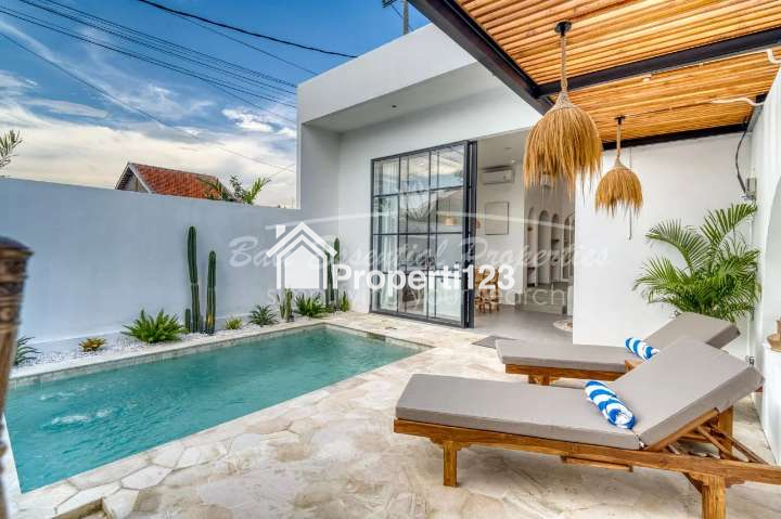 18 UNITS VILLA FOR LEASEHOLD SALE IN BERAWA – SC105 - 1