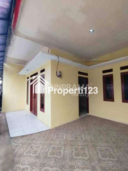 Rumah second murah lokasi strategis dilimo depok - 8