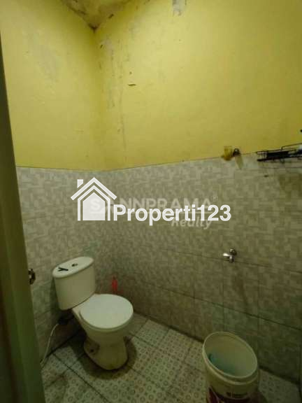 Rumah second murah lokasi strategis dilimo depok - 6