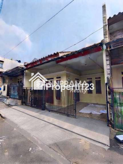 Rumah second murah lokasi strategis dilimo depok - 2