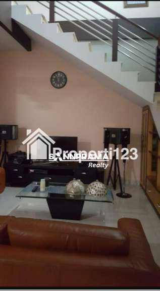 Rumah Second 2 lantai murah siap huni Grand Galaxy City Bekasi - 4