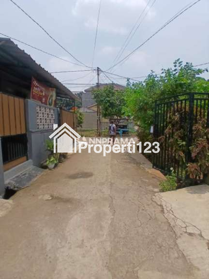 Rumah baru siap huni strategis di Cipayung Depok - 2